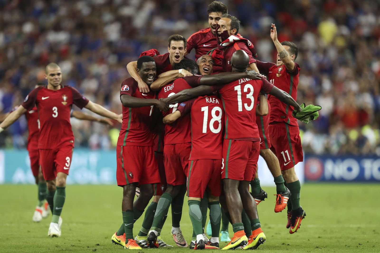 Portugal celebrate winning Euro 2016. (400mm, ISO2500, 1/1600th, f2.8)