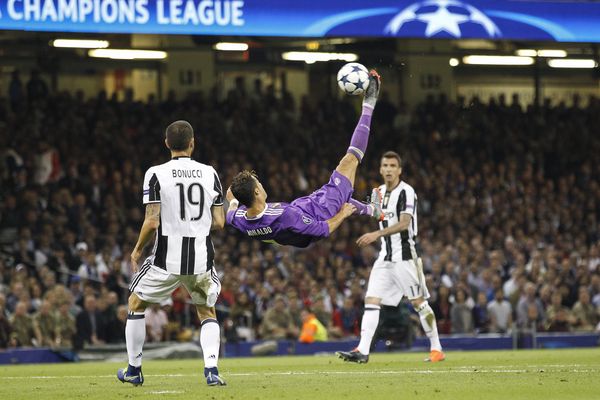 Cristiano Ronaldo attempts an overhead kick during the 2016/17 Champions League Final