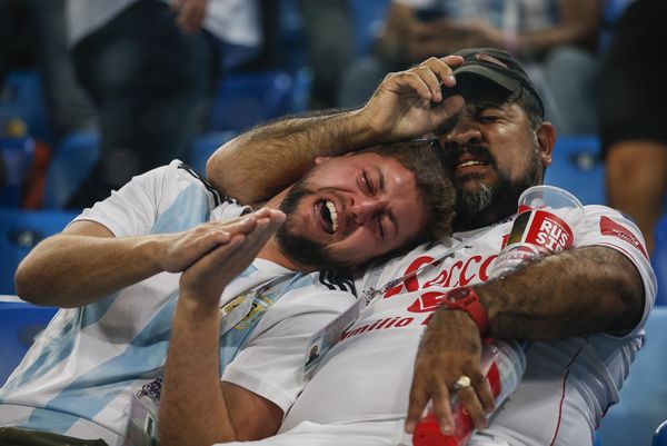 Argentina fans in tears after of joy after beating Nigeria