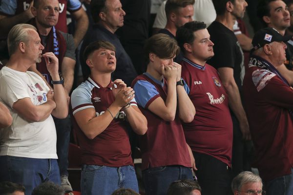 West Ham fans look nervous after Fiorentina equalise